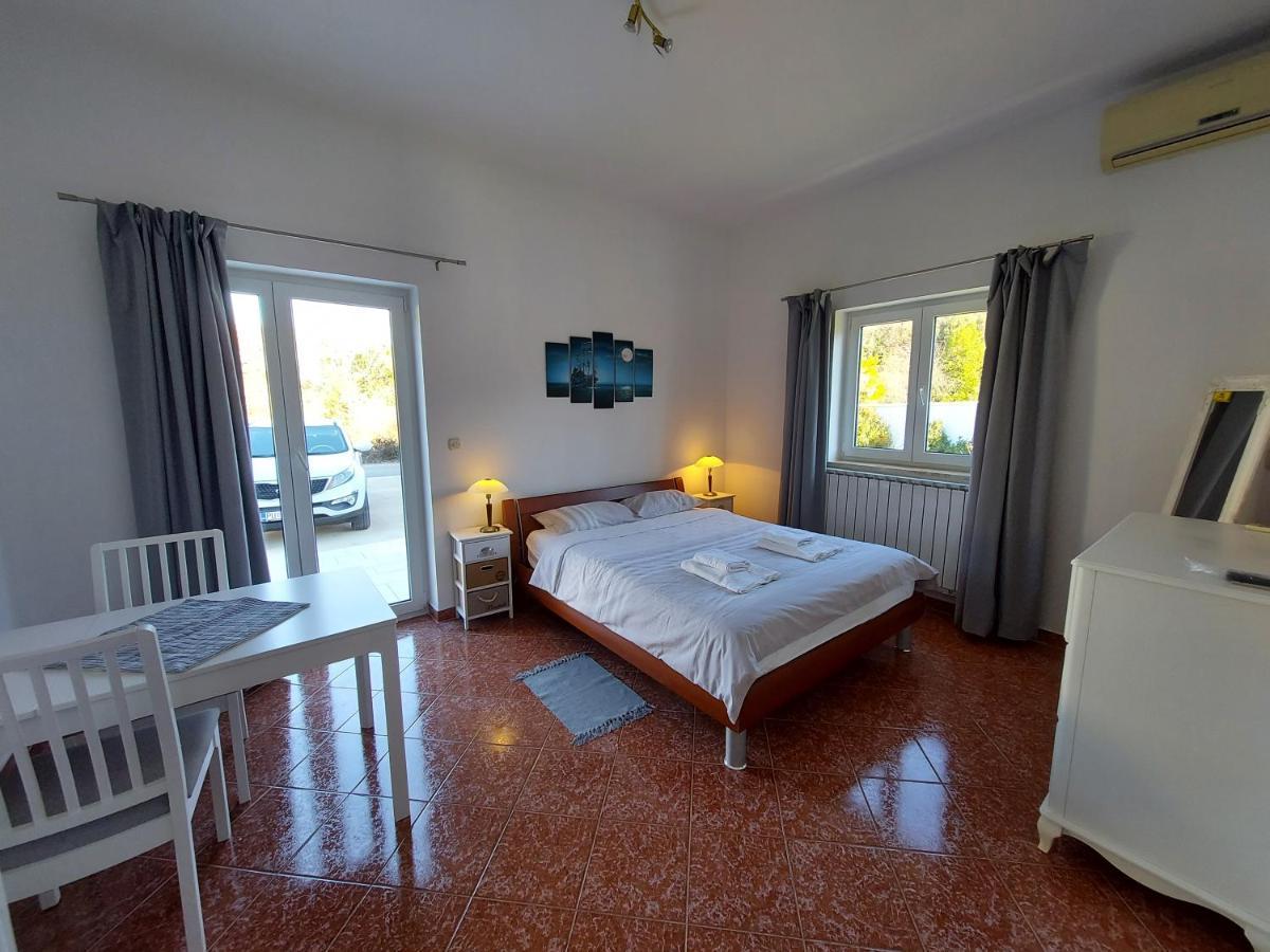 Soline Ada Apartment Pjescana Uvala Exterior foto
