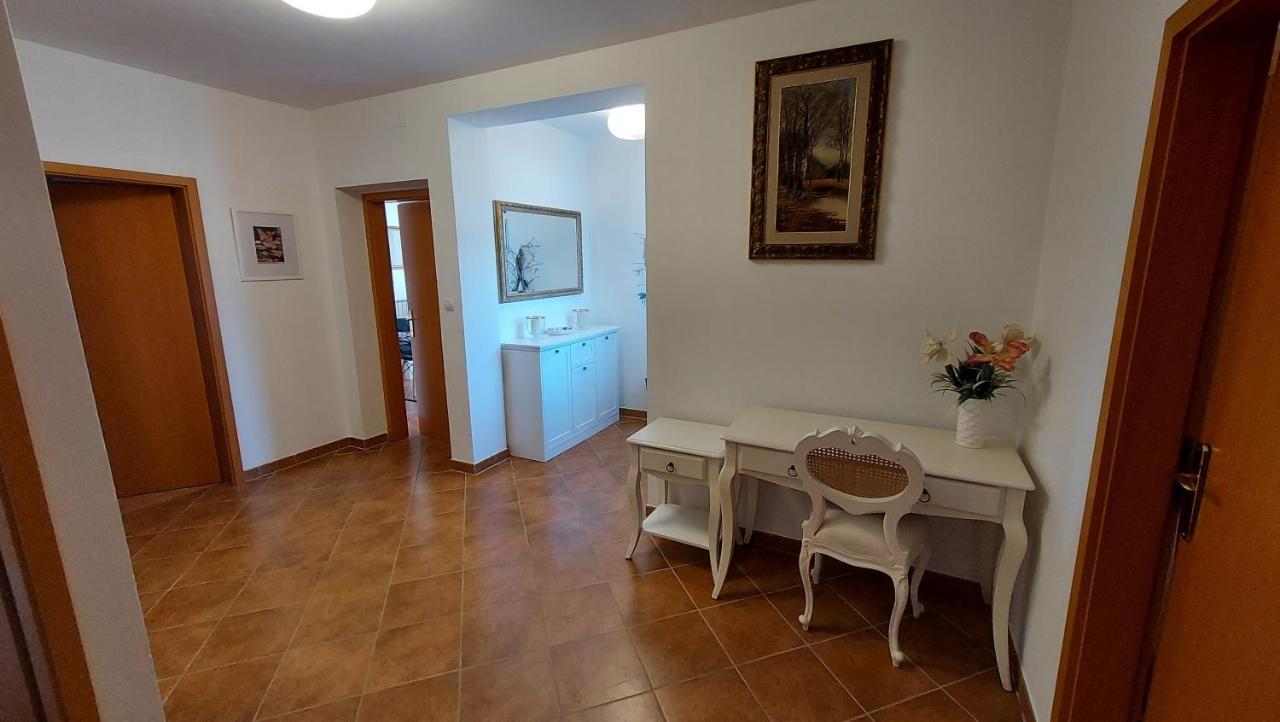 Soline Ada Apartment Pjescana Uvala Exterior foto