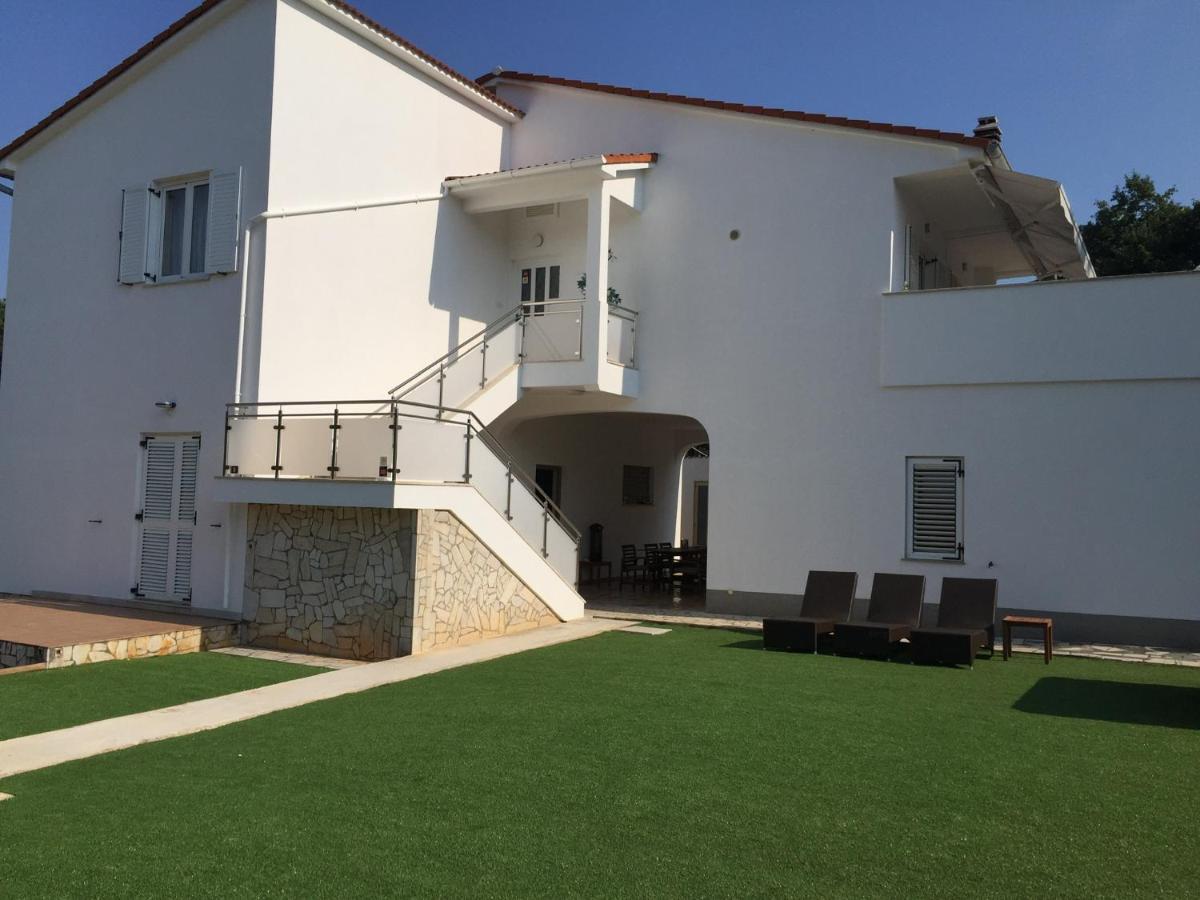 Soline Ada Apartment Pjescana Uvala Exterior foto
