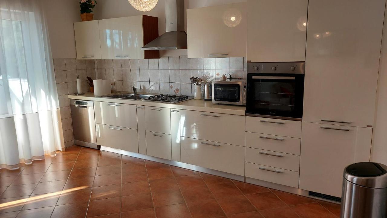 Soline Ada Apartment Pjescana Uvala Exterior foto